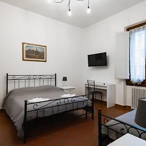  Appartamento Charming With Exclusive Courtyard In Center Of